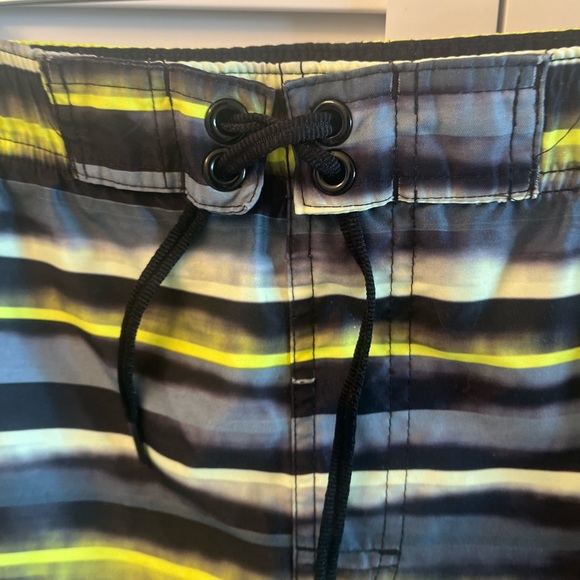 NIKE Board Shorts Swim Small Summer Casual Blue Neon Green - Picture 2 of 6